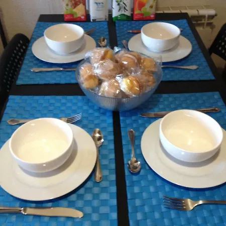 Casa Feliz.